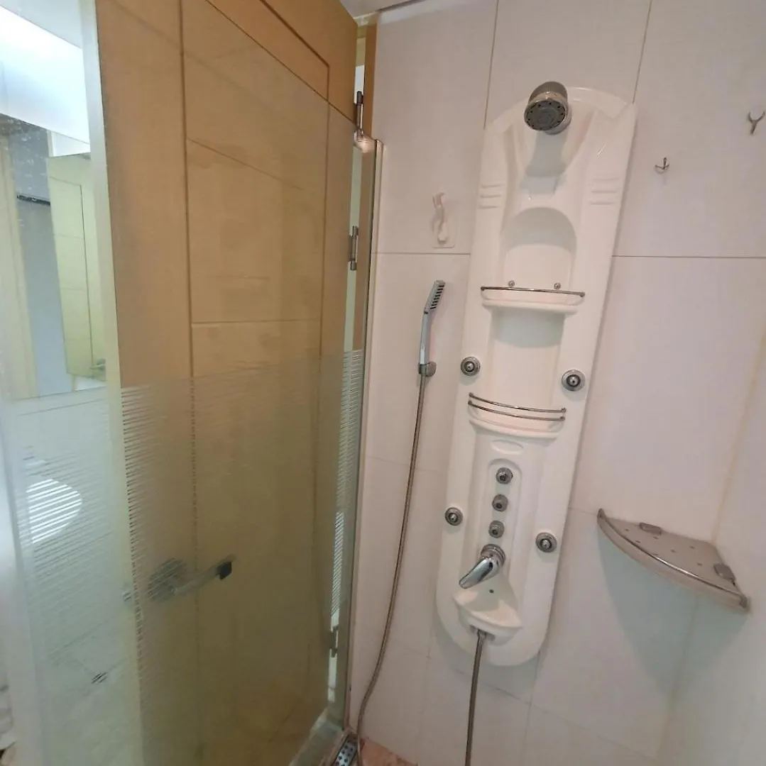 2 Queen Beds, 5 Min Walk From Gangnam St, Spacious House, Convenience Store Seoul 0*,  South Korea